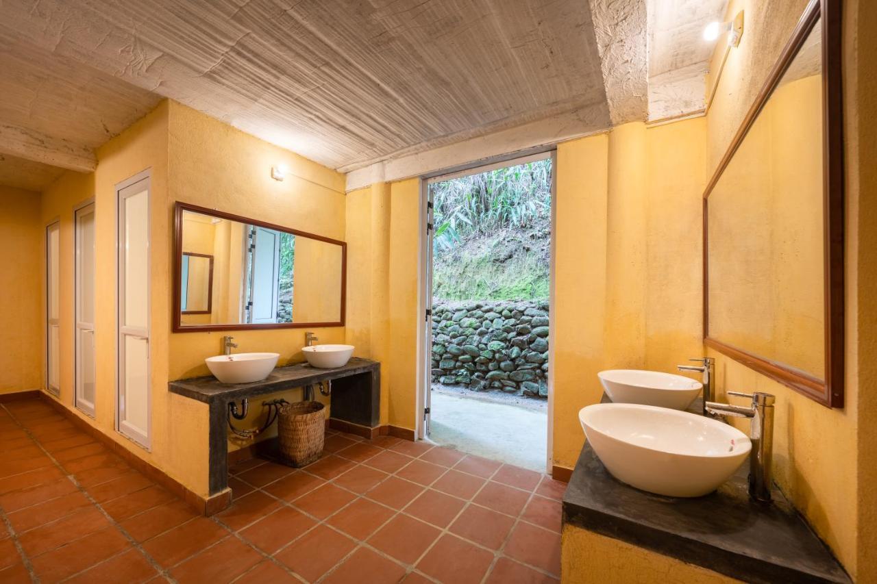 Panhou Retreat Hotell Ha Giang Exteriör bild