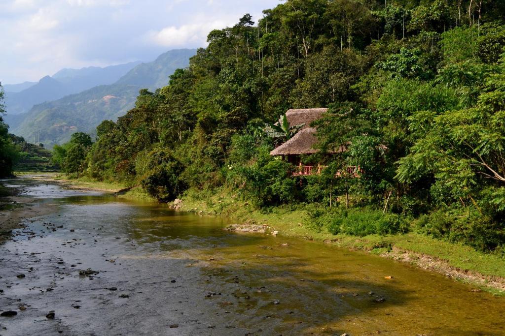 Panhou Retreat Hotell Ha Giang Exteriör bild
